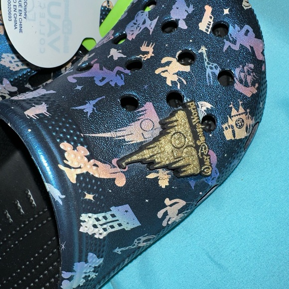 NWT Walt Disney World 50 Crocs - Picture 4 of 8